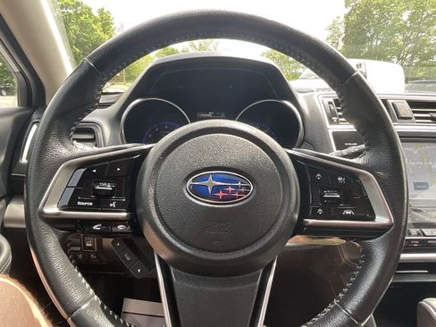 Used 2019 Subaru Outback 2.5i Limited AWD/4WD image 15