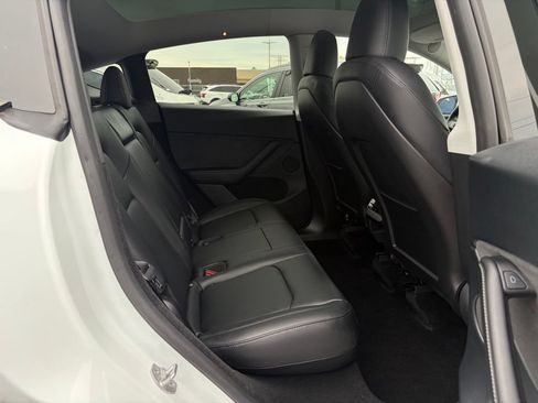 Used 2023 Tesla Model Y Long Range AWD/4WD image 19