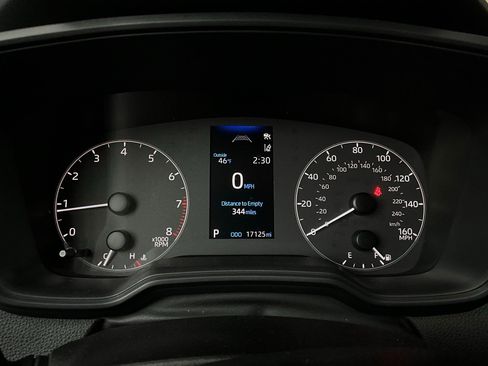 Used 2025 Toyota Corolla LE image 33