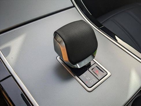 New 2025 Land Rover Range Rover Evoque S AWD/4WD image 12