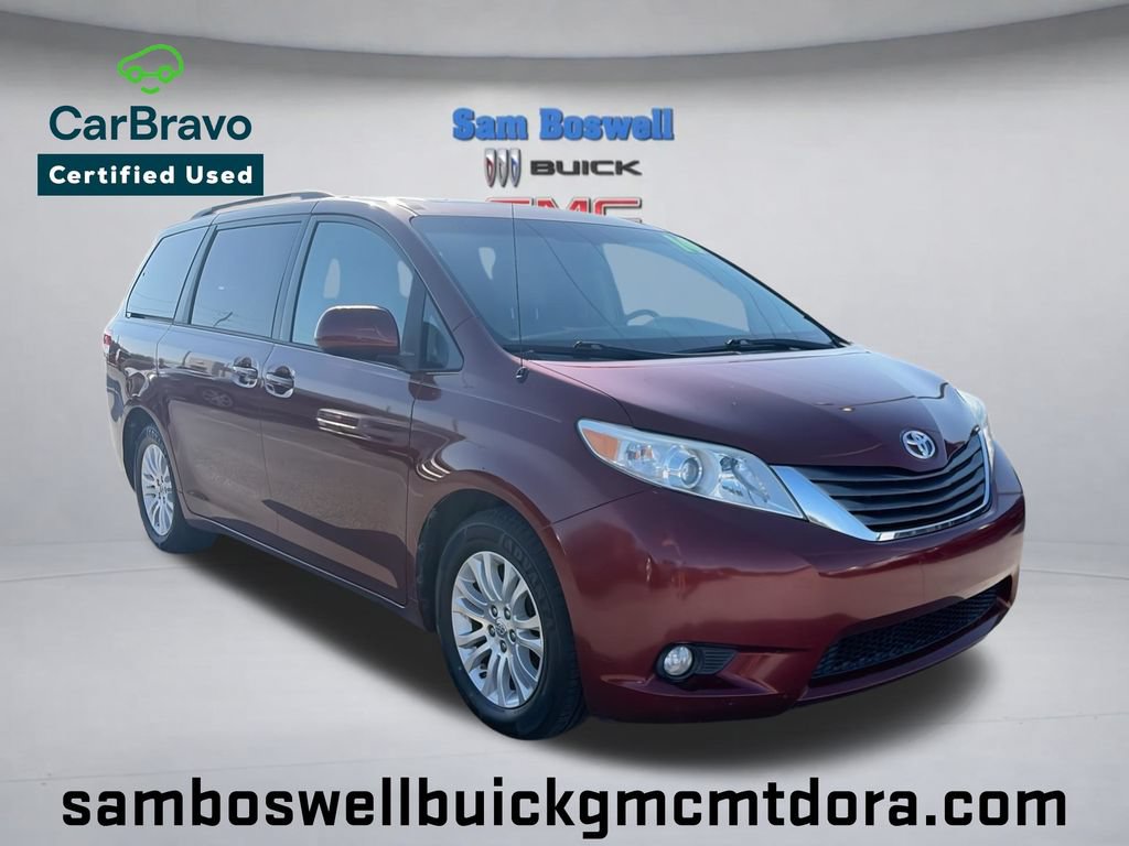 Used 2014 Toyota Sienna XLE FWD image 1