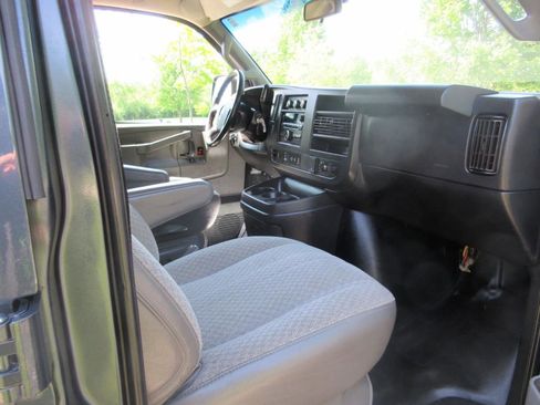 Used 2020 Chevrolet Express 2500 w/ Driver Convenience Package RWD image 37