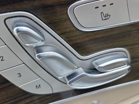 Used 2018 Mercedes-Benz C 300 C 300 image 21