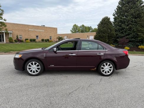 Used 2011 Lincoln MKZ Hybrid FWD image 2
