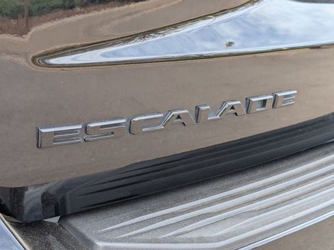 Certified 2024 Cadillac Escalade Sport Platinum w/ LPO, ONYX Package image 10