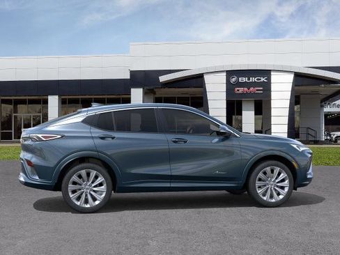 New 2026 Buick Envista Avenir FWD image 5