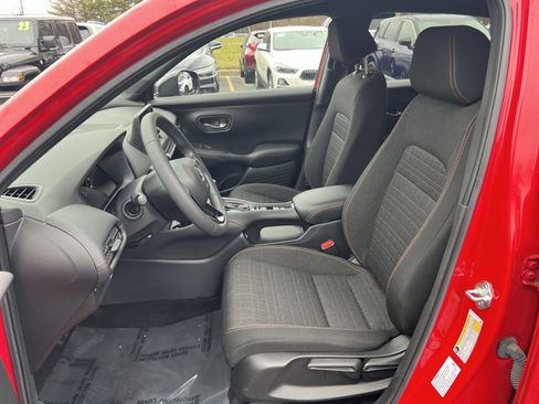 Used 2023 Honda HR-V Sport image 13