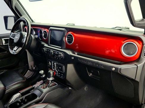 Used 2018 Jeep Wrangler Unlimited Rubicon AWD/4WD image 26