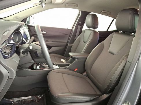 Used 2023 Buick Encore GX Preferred w/ Cold Weather Comfort Package image 18