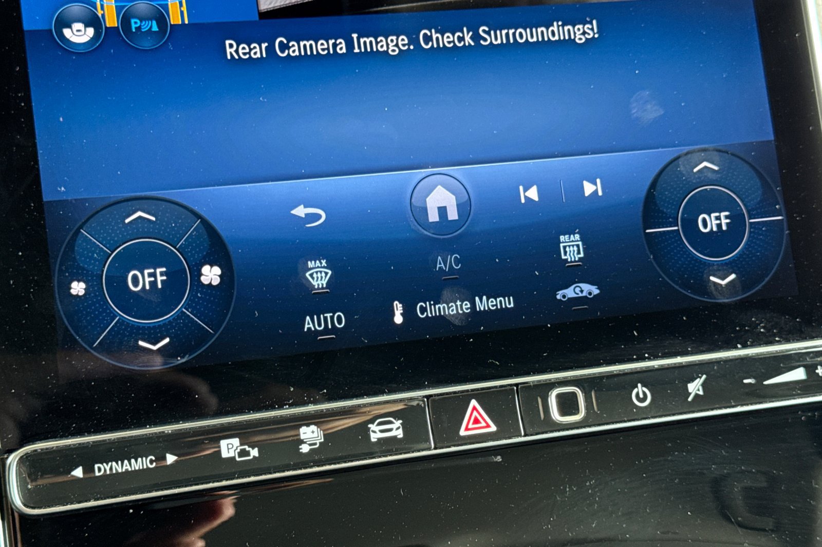 Used 2025 Mercedes-Benz GLC 350e 4MATIC image 27