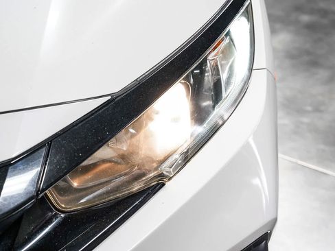 Used 2020 Honda Civic Sport image 7