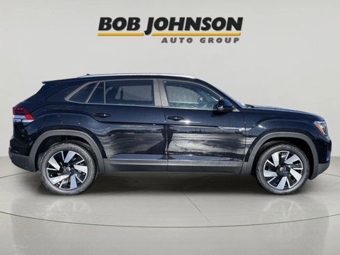 New 2026 Volkswagen Atlas Cross Sport SE AWD/4WD image 9