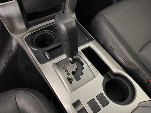 Used 2013 Toyota 4Runner SR5 image 14