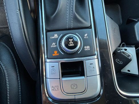 Used 2021 Kia Telluride EX image 24