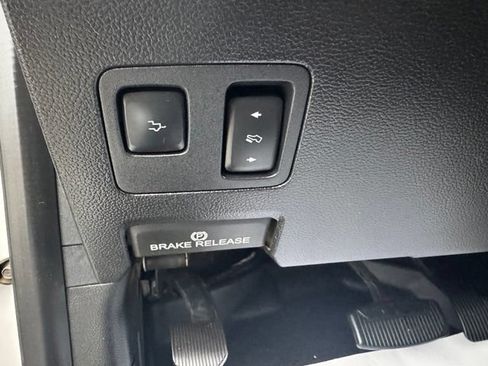 Used 2019 Ford F250 Lariat w/ Lariat Ultimate Package AWD/4WD image 16