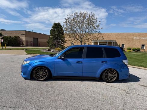 Used 2011 Subaru Forester 2.5XT Premium AWD/4WD image 2
