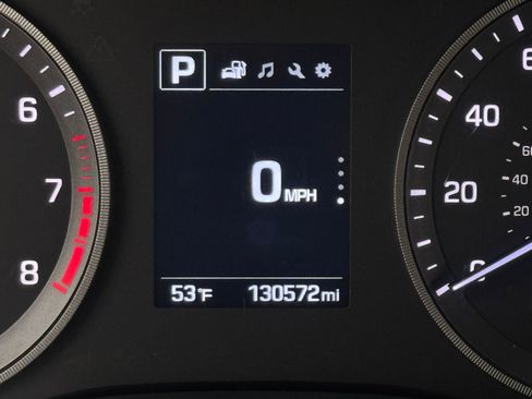 Used 2017 Hyundai Tucson Sport image 18