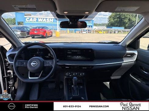 Certified 2025 Nissan Kicks SV w/ Charging Package FWD image 21