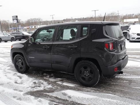 Used 2019 Jeep Renegade Sport image 7