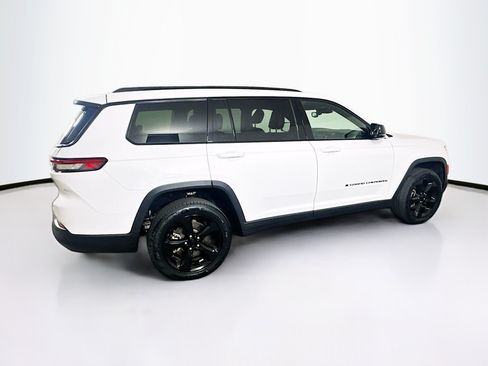 Used 2023 Jeep Grand Cherokee L Laredo RWD image 10