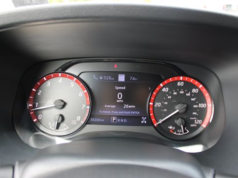 Certified 2022 Nissan Frontier PRO-4X w/ Technology Package AWD/4WD image 21