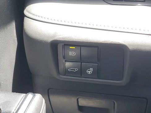 Used 2020 Toyota Highlander Limited AWD/4WD image 20