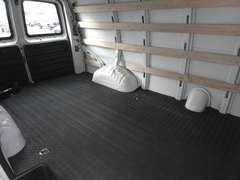 Used 2024 Chevrolet Express 2500 w/ Driver Convenience Package image 27