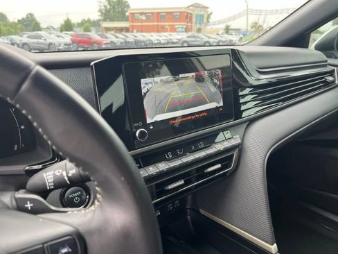 Used 2025 Toyota Camry SE w/ Convenience Package FWD image 23