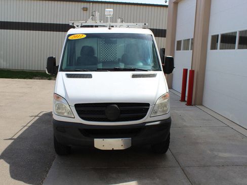 Used 2012 Mercedes-Benz Sprinter 2500 image 3