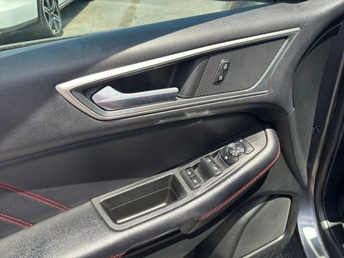 Certified 2024 Ford Edge ST-Line AWD/4WD image 16