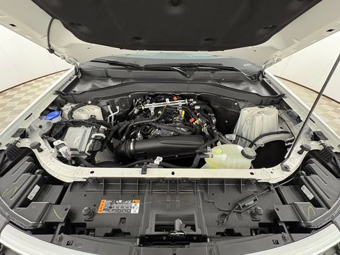 New 2026 Ford Explorer Active RWD image 33