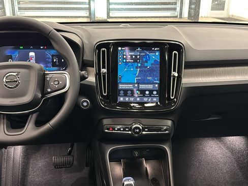 New 2026 Volvo XC40 B5 Plus w/ Climate Package image 11