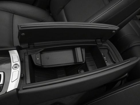 Used 2016 BMW 535i Gran Turismo image 17