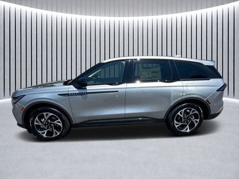 New 2025 Lincoln Nautilus Premier w/ Equipment Group 102A image 3