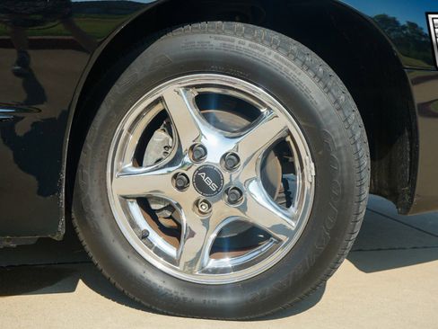 Used 1996 Pontiac Firebird Formula image 9