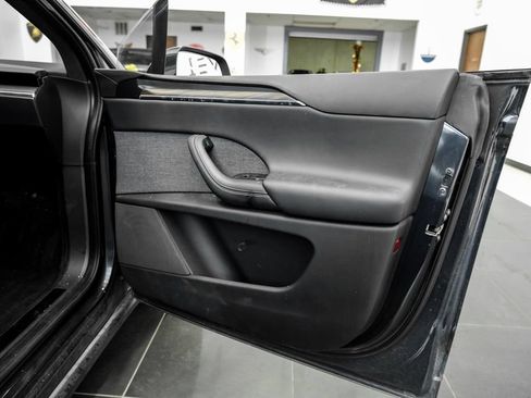 Used 2024 Tesla Model X AWD/4WD image 41