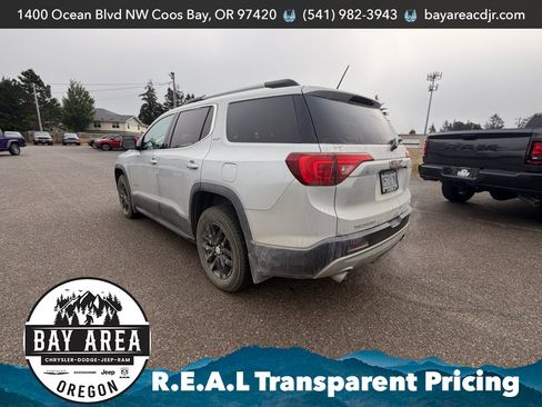 Used 2018 GMC Acadia SLT AWD/4WD image 7