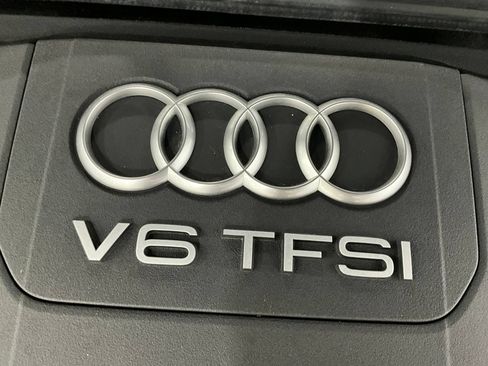Used 2017 Audi Q7 3.0T Premium Plus AWD/4WD image 32