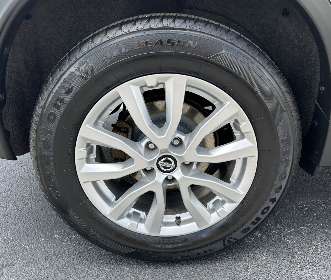 Used 2017 Nissan Rogue SV AWD/4WD image 67