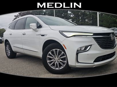 Used 2023 Buick Enclave Essence w/ Trailering Package, 5000 lbs.