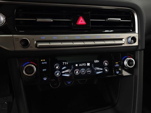 New 2026 Genesis G70 2.5T Prestige image 24