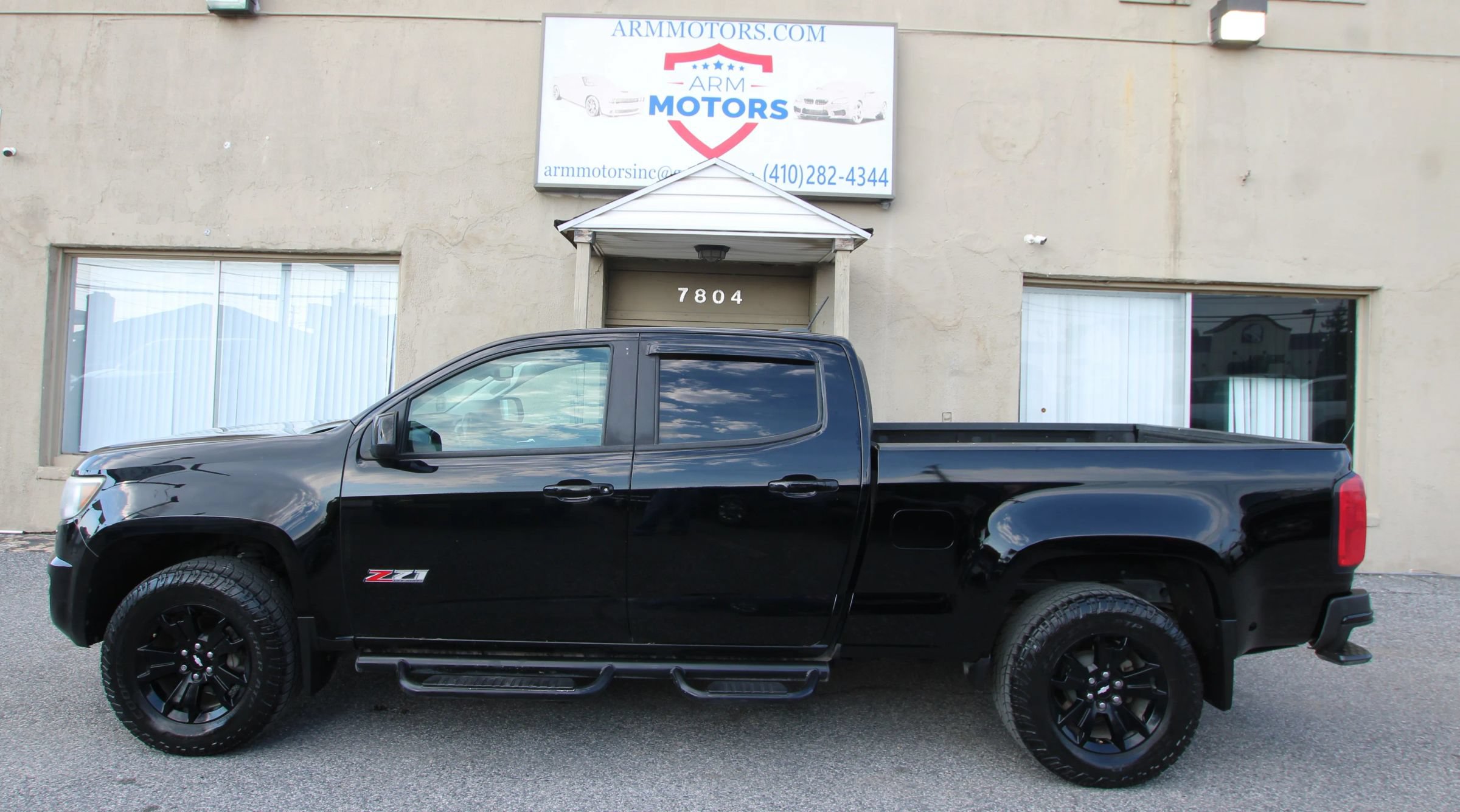 Used 2018 Chevrolet Colorado Z71 w/ Z71 Midnight Edition AWD/4WD image 5