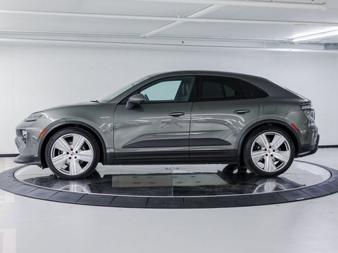 New 2025 Porsche Macan Electric image 2