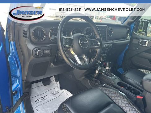 Used 2022 Jeep Wrangler Unlimited Sahara AWD/4WD image 10