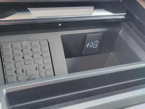 New 2025 Ford F350 Platinum w/ Platinum Plus Package image 39