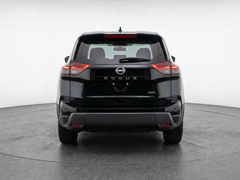 Used 2025 Nissan Rogue SV image 7