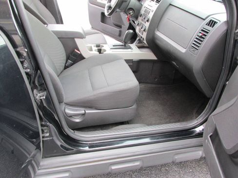 Used 2012 Ford Escape XLT FWD image 25