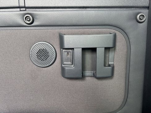 Used 2025 Mercedes-Benz Sprinter 2500 image 23