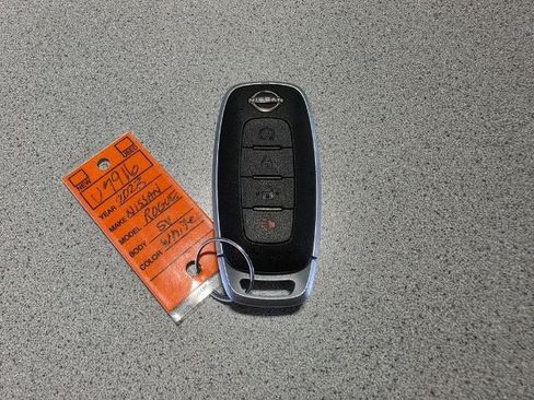 Used 2023 Nissan Rogue SV AWD/4WD image 28