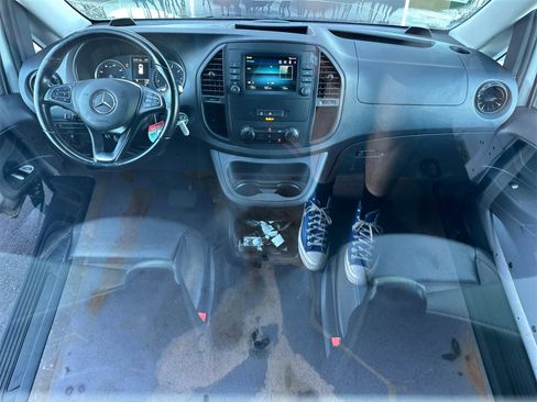 Used 2022 Mercedes-Benz Metris Cargo image 13